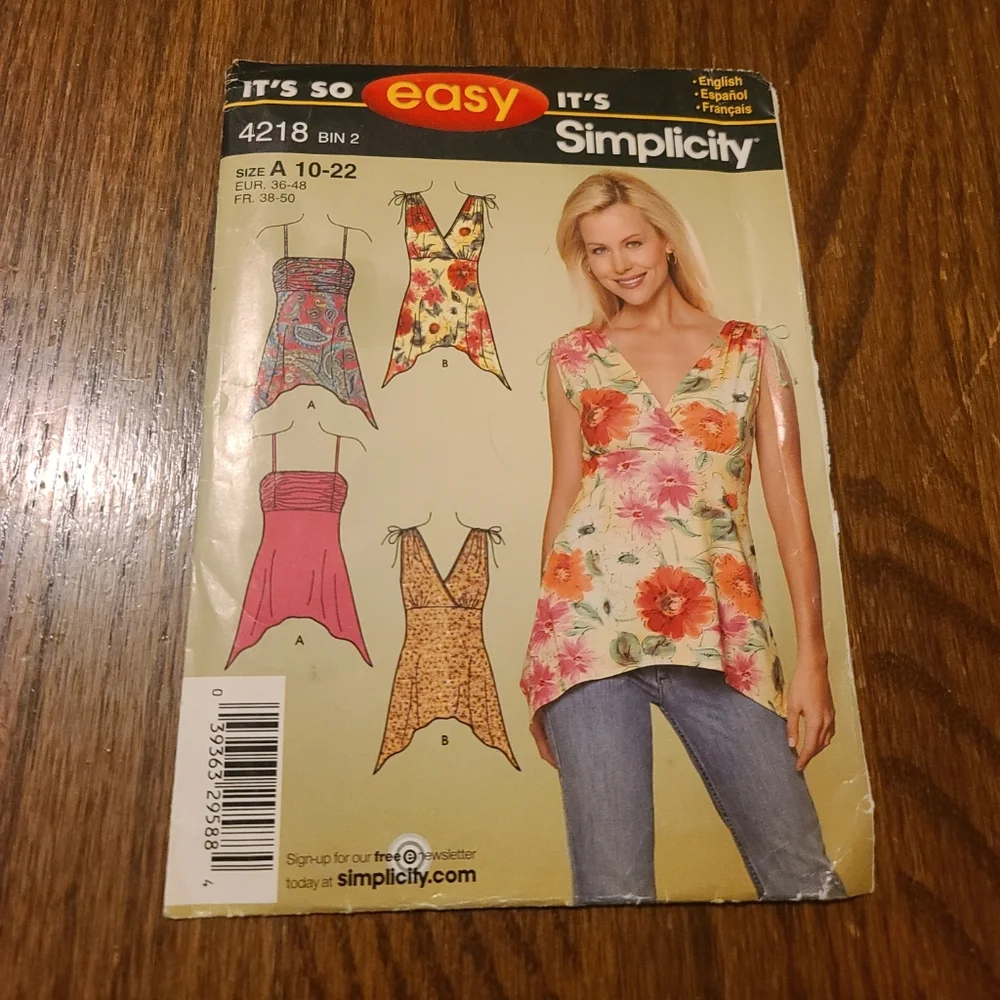 Simplicity cut Summer Top Pattern Size 10-22 Pattern No 4218